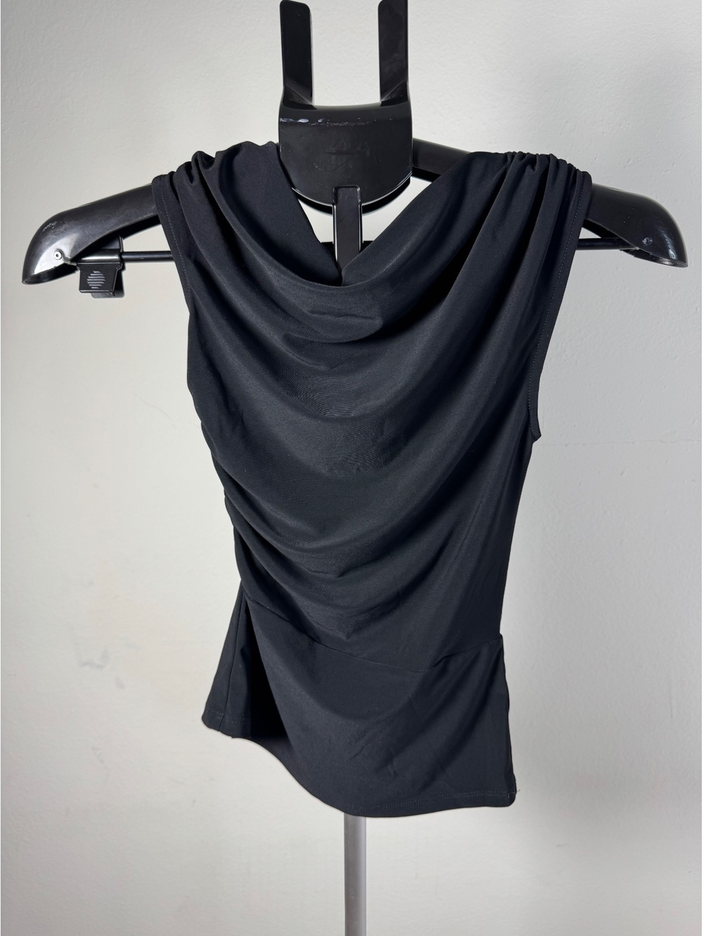 Babaton Aritzia Black Sleeveless Draped Top 2XS